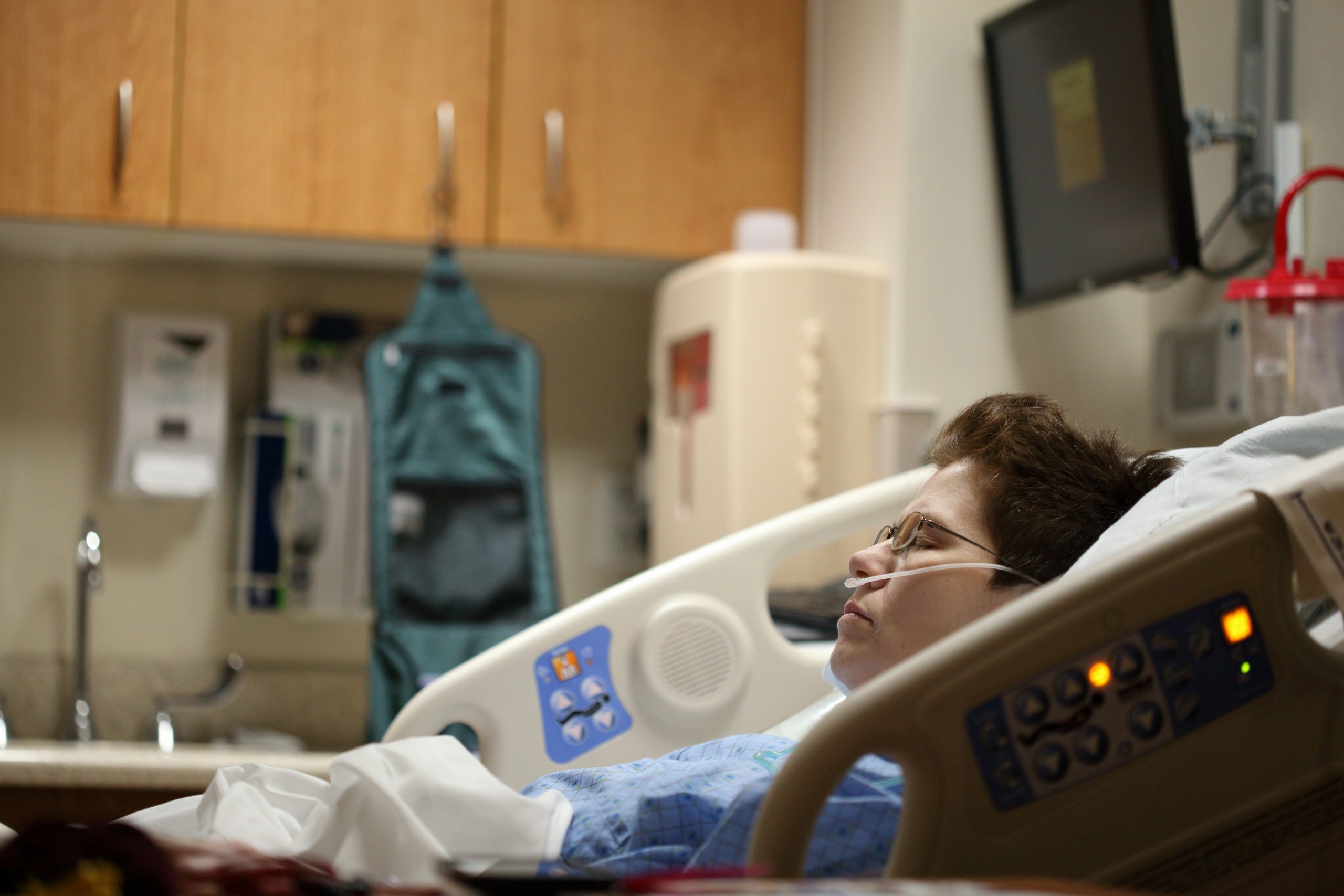 Wessex Healthcare supplies quality mobility products and independent living aids to the less abled and disabled patient - Molift active raiser patient lift